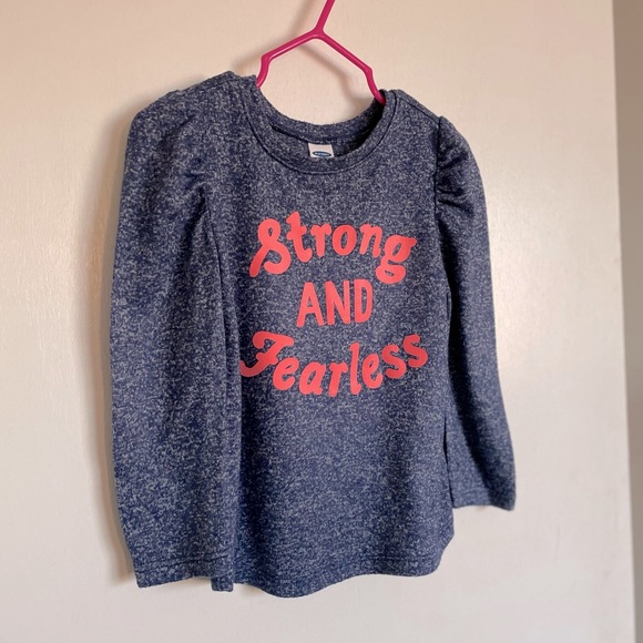 Old Navy “Strong & Fearless” Plush Top - Size 2T - Picture 2 of 8